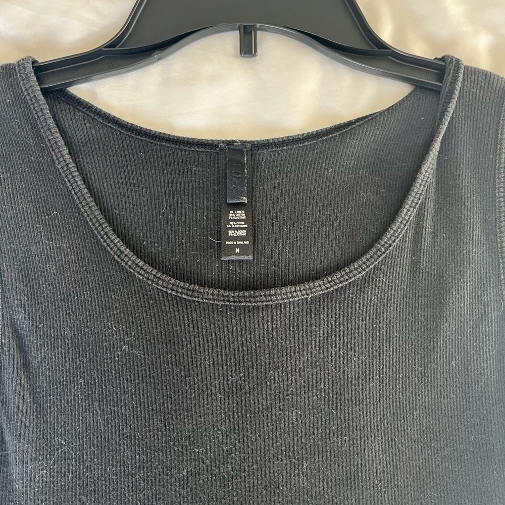 Skims Tank - Picture 2 of 4